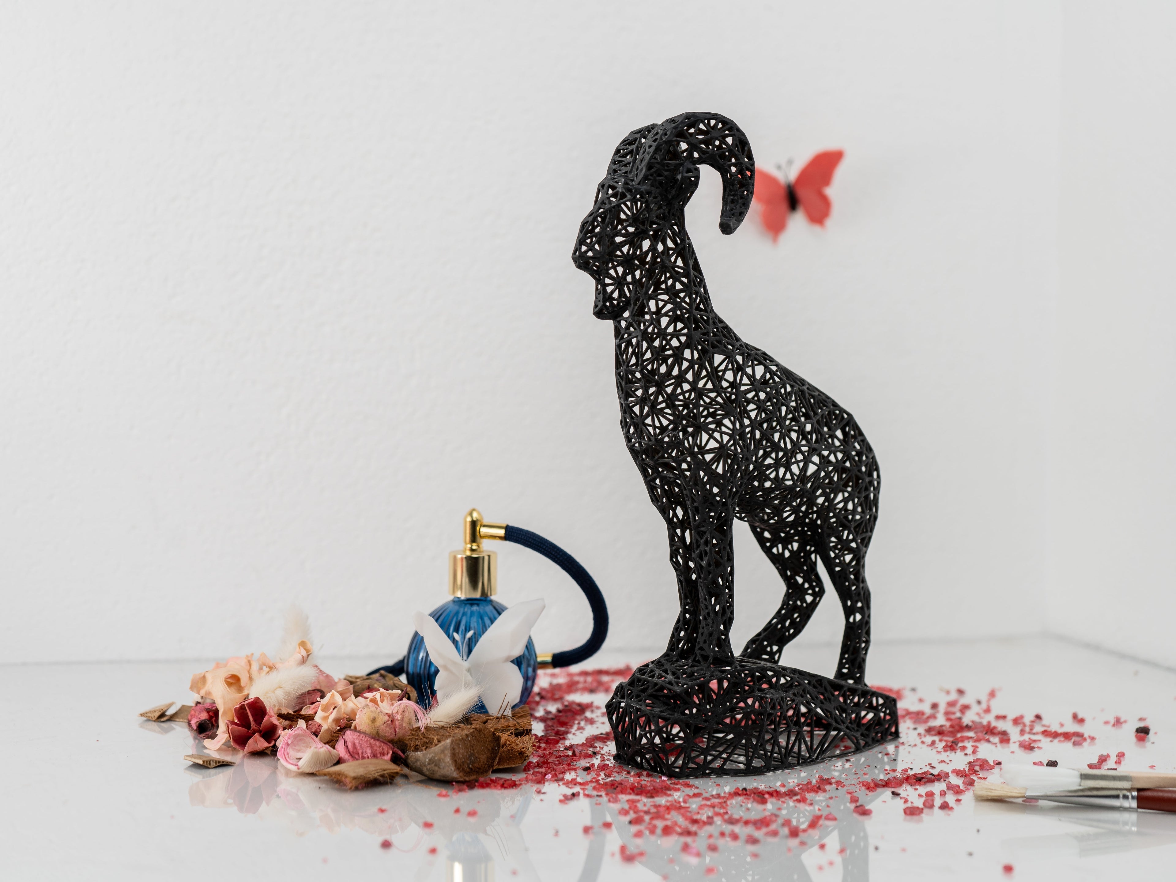 Widder-Skulptur (Aries)