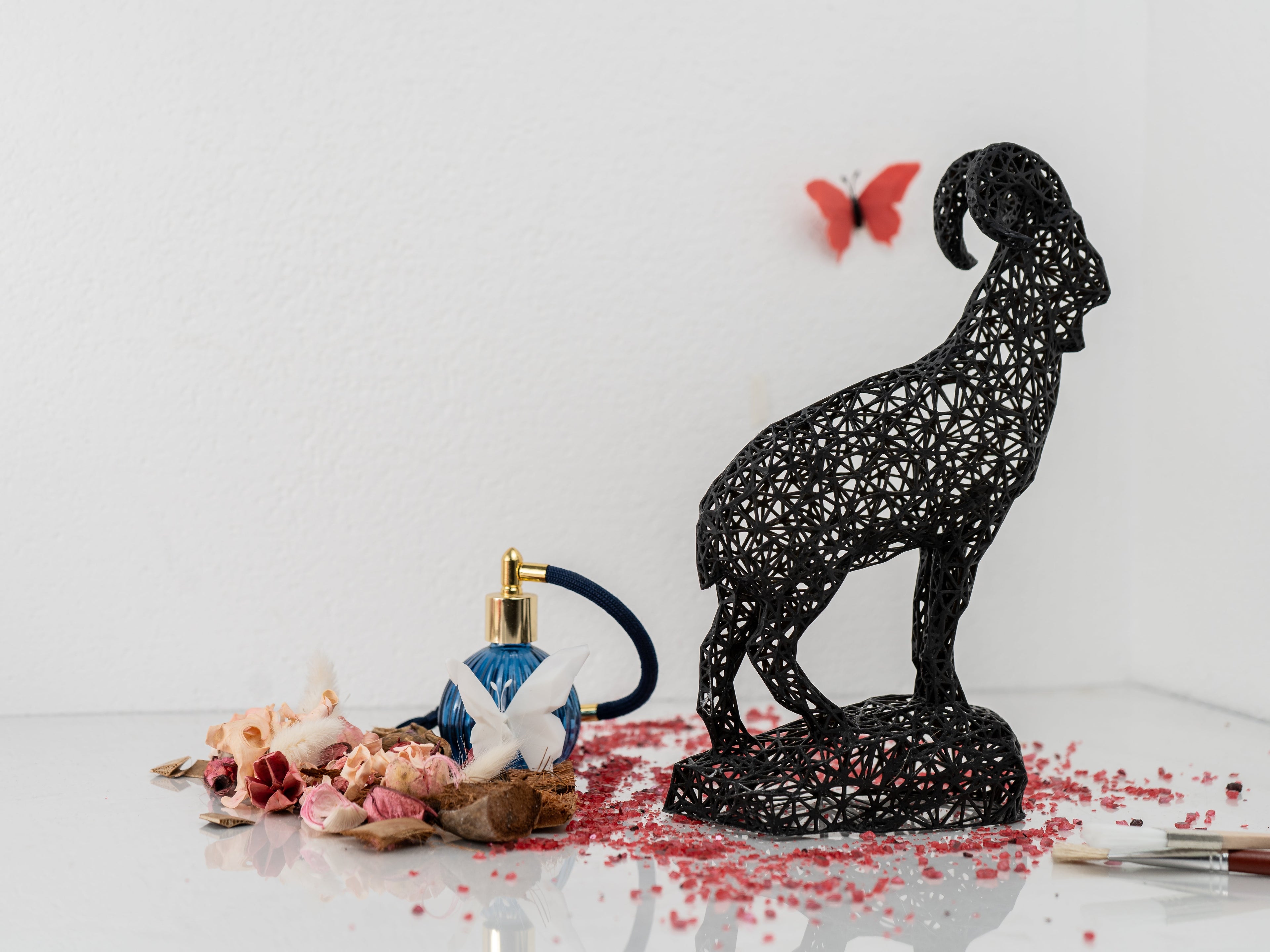 Widder-Skulptur (Aries)